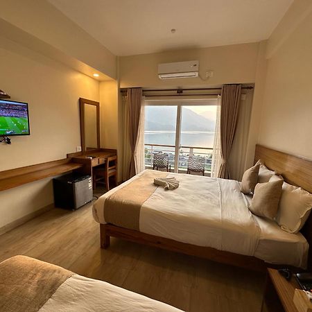 Urban Boutique Hotel Покхара Экстерьер фото