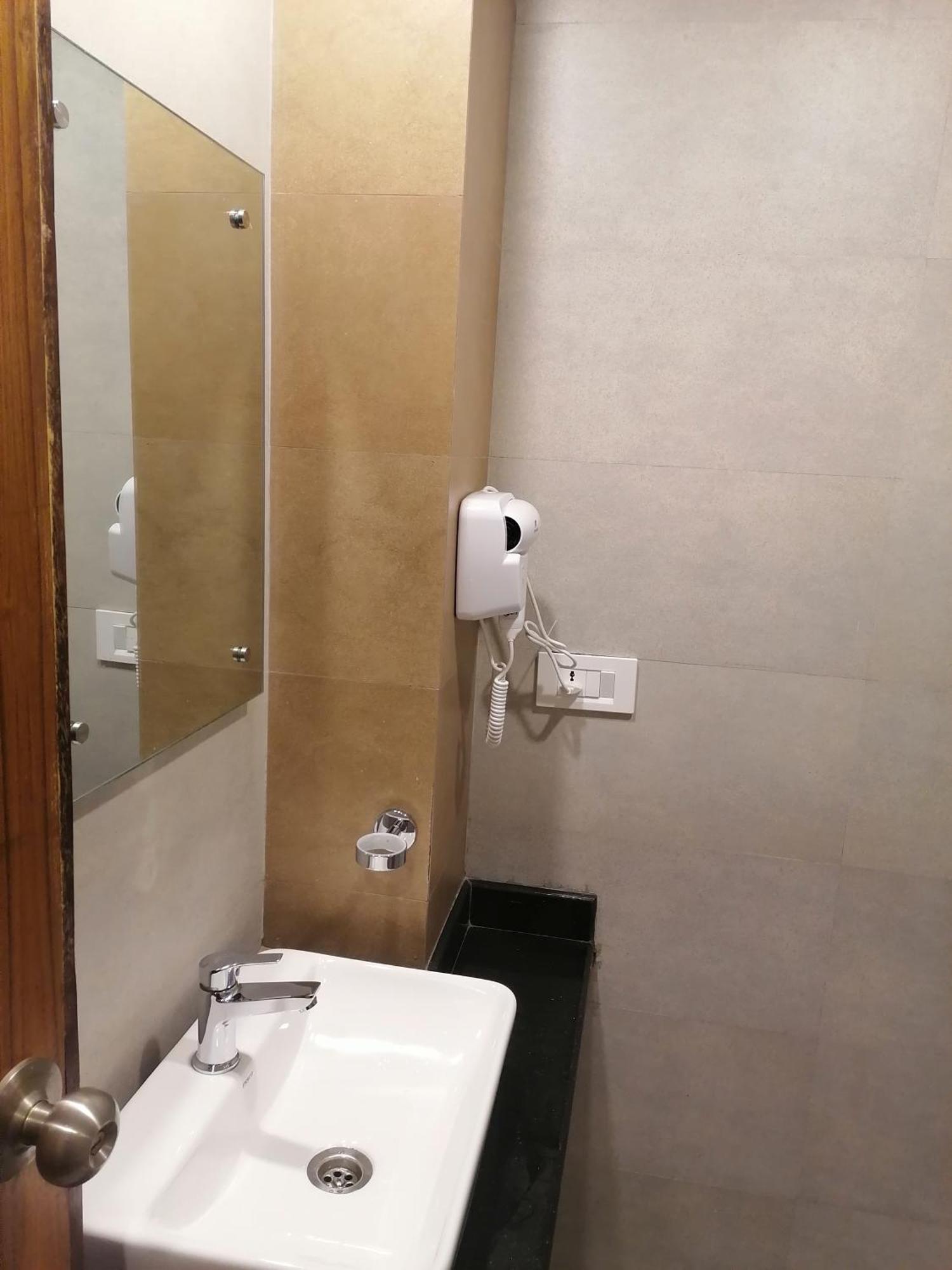 Urban Boutique Hotel Покхара Номер фото