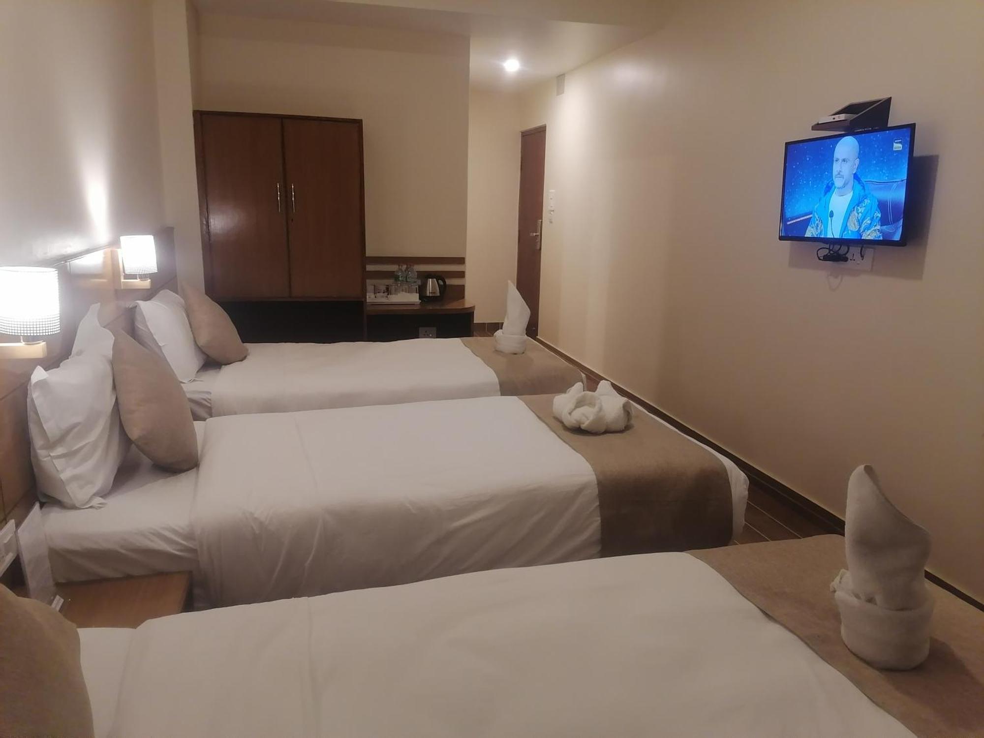 Urban Boutique Hotel Покхара Экстерьер фото
